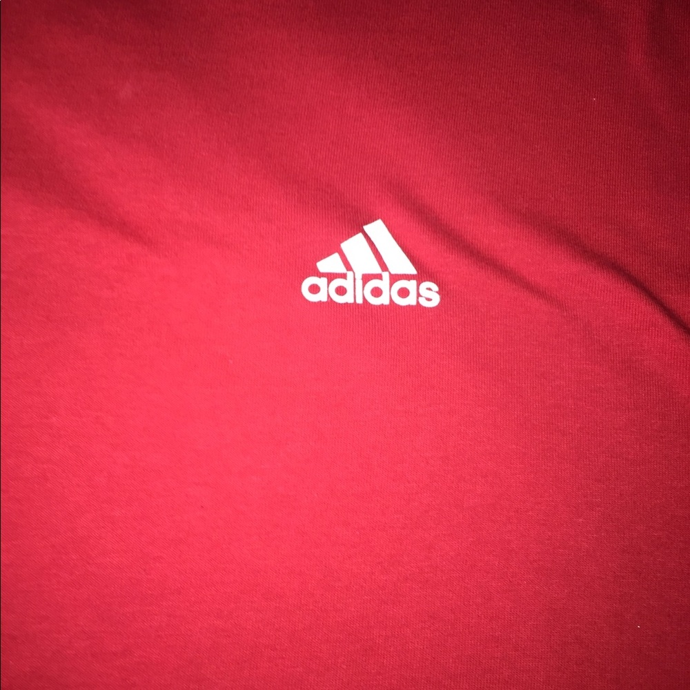 Adidas shirt💕💕